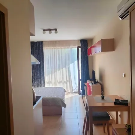 Delta River Park Napospart